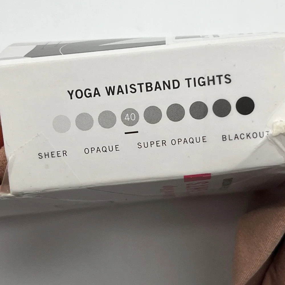 HUE Yoga Waist Tights Womens Size 1 Natural Rib Control Top Wide Waistband